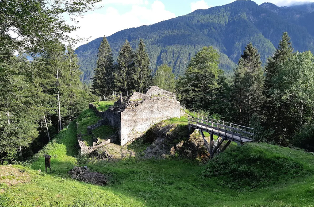 Castello di Sacuidic, Italy